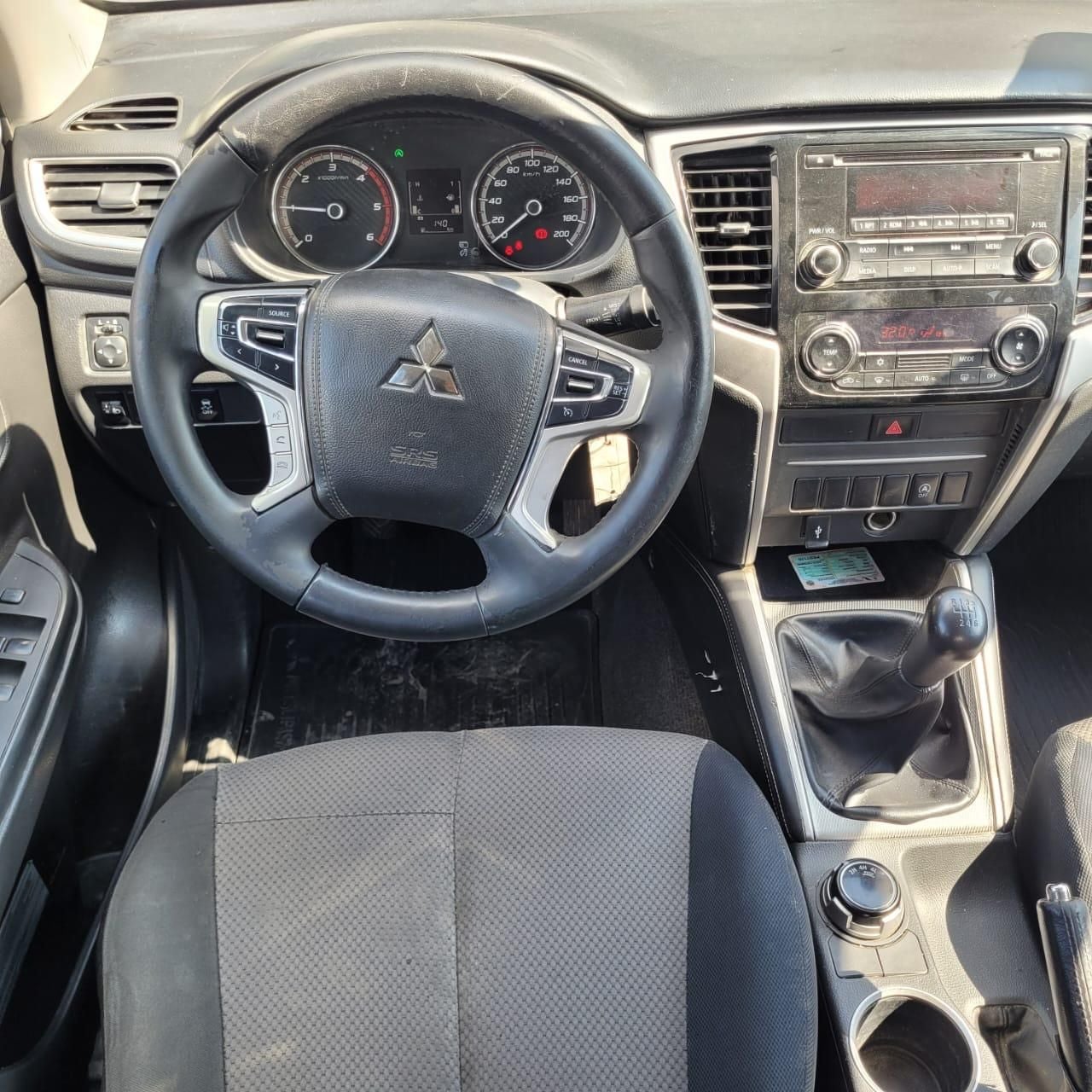 2020 Mitsubishi L200 2.4 Glx Cabina Doble 4x2 Mt