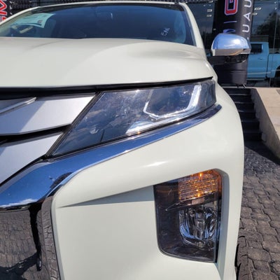 2020 Mitsubishi L200 2.4 Glx Cabina Doble 4x2 Mt