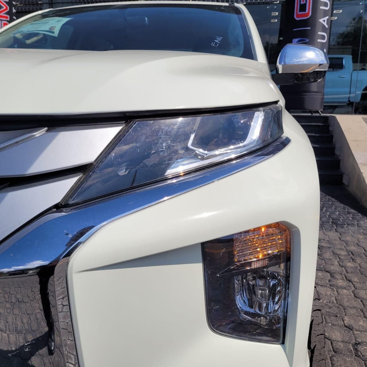 2020 Mitsubishi L200 2.4 Glx Cabina Doble 4x2 Mt