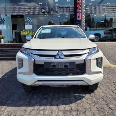 2020 Mitsubishi L200 2.4 Glx Cabina Doble 4x2 Mt
