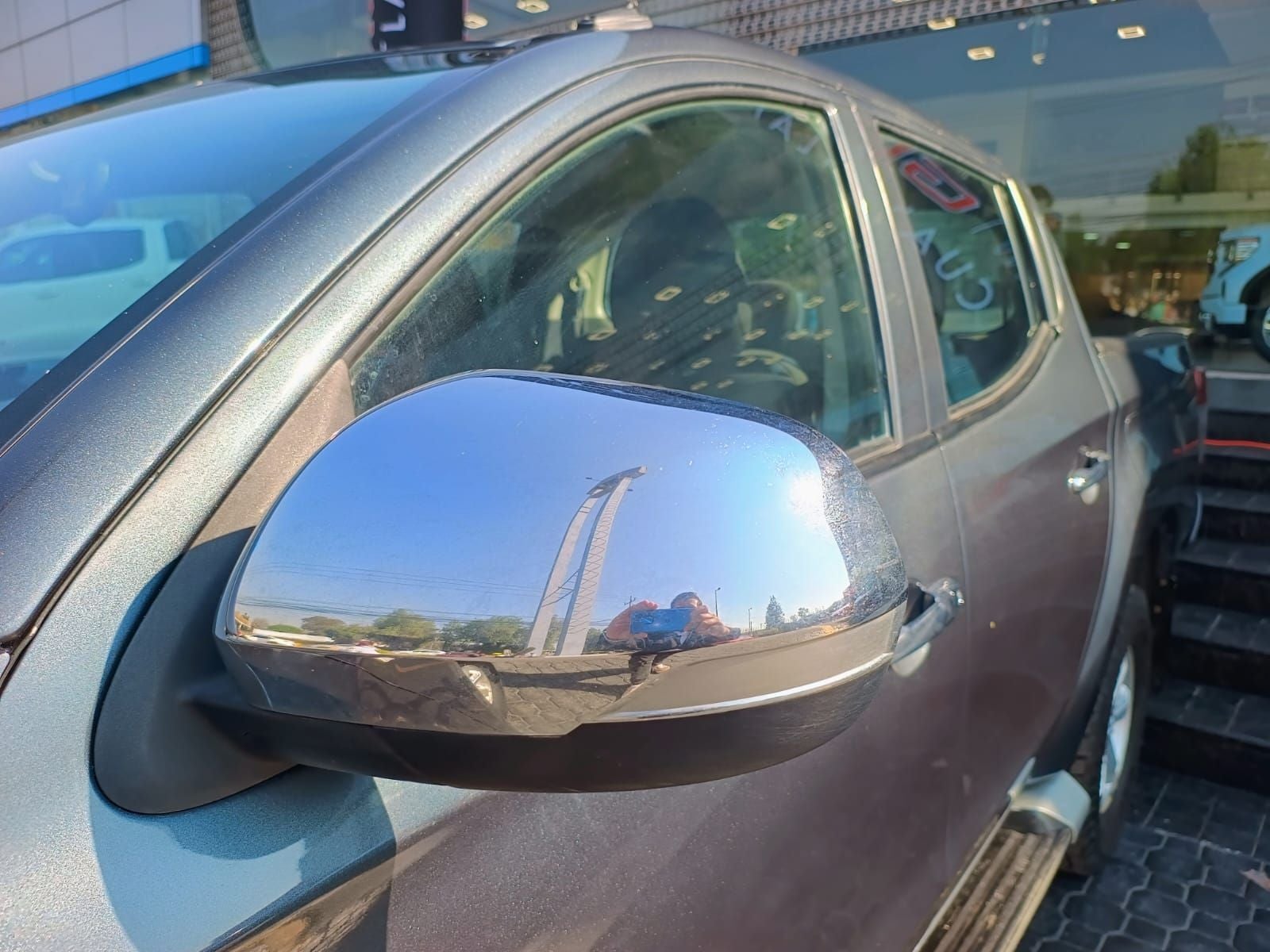 2022 Mitsubishi L200 2.4 GLX 4x4 Diésel Mt