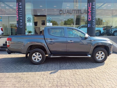 2022 Mitsubishi L200 2.4 GLX 4x4 Diésel Mt