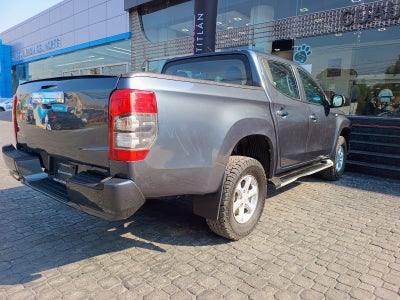 2022 Mitsubishi L200 2.4 GLX 4x4 Diésel Mt