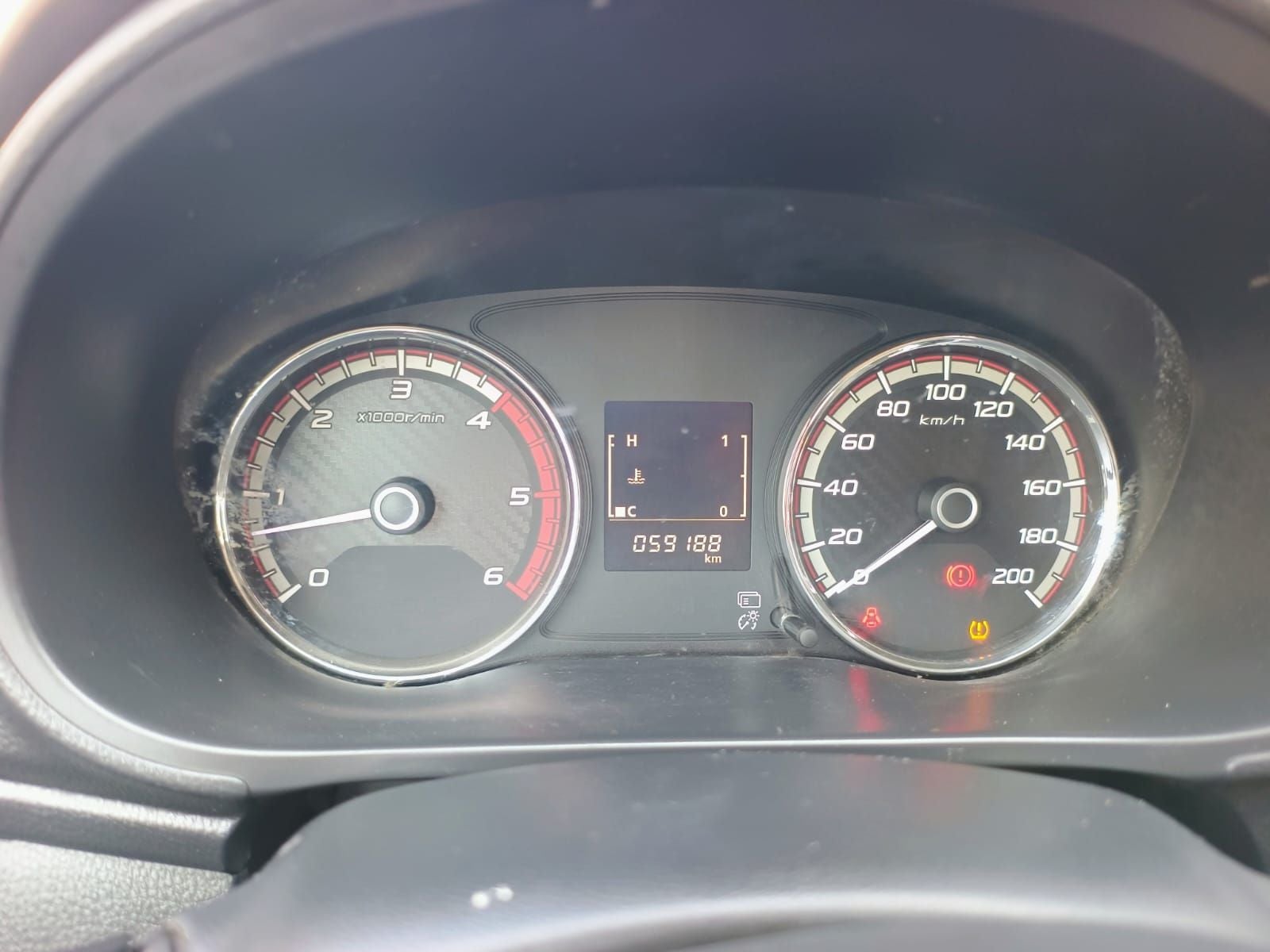 2022 Mitsubishi L200 2.4 GLX 4x4 Diésel Mt