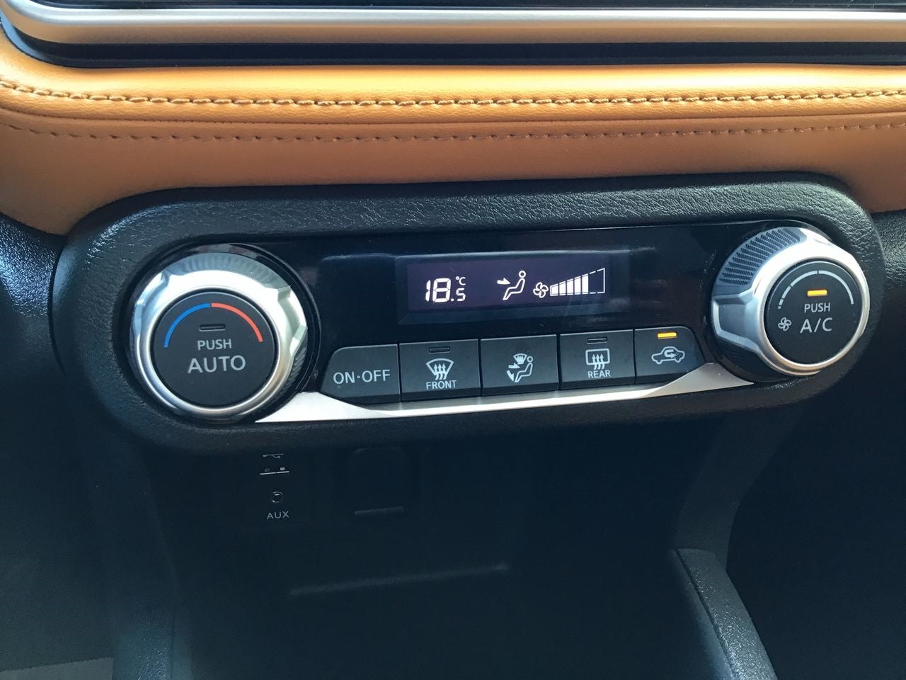 2020 Nissan KICKS KICKS EXCLUSIVE CVT A/C NARANJA