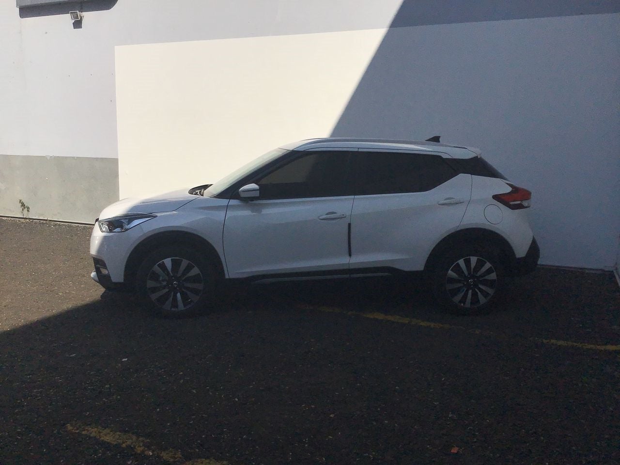 2020 Nissan KICKS KICKS EXCLUSIVE CVT A/C NARANJA