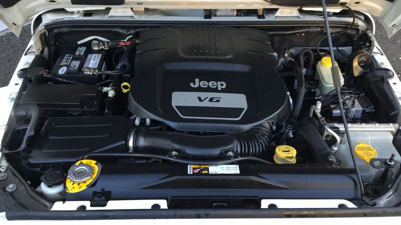 2017 Jeep WRANGLER UNLIMITED SAHARA, V6, 3.6L, 285 CP, 5 PUERTAS, AUT