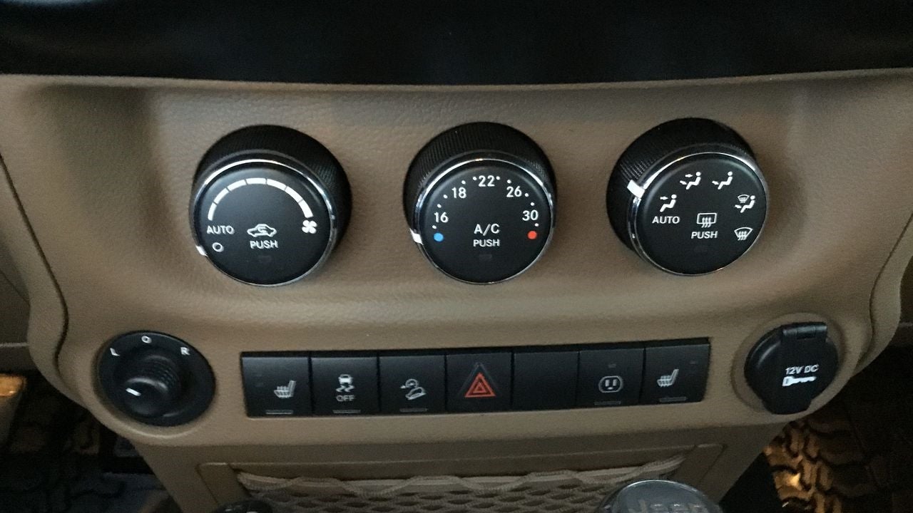 2017 Jeep WRANGLER UNLIMITED SAHARA, V6, 3.6L, 285 CP, 5 PUERTAS, AUT