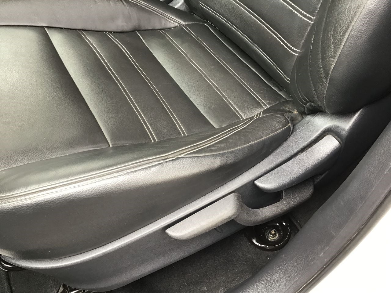 2020 Nissan KICKS KICKS 5 PUERTAS EXCLUSIVE 1.6 LTS CVT A/C