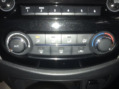 2019 Nissan FRONTIER NP300 FRONTIER LE