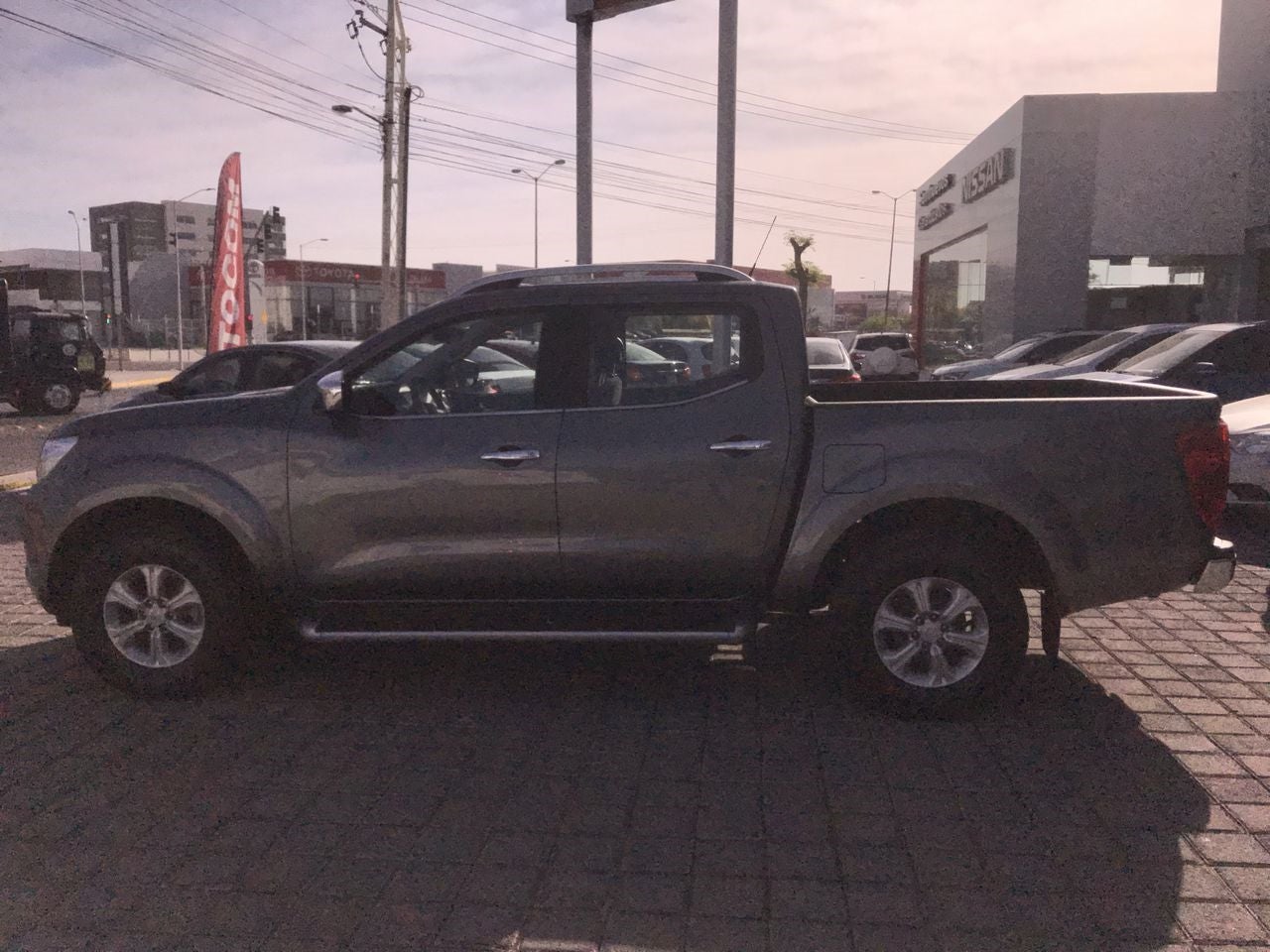 2019 Nissan FRONTIER NP300 FRONTIER LE