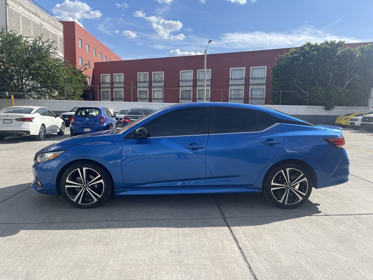 2020 Nissan SENTRA SENTRA SR TM 2.0L