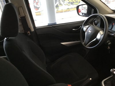 2020 Nissan FRONTIER NP300 FRONTIER LE