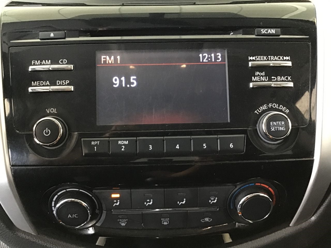 2020 Nissan FRONTIER NP300 FRONTIER LE