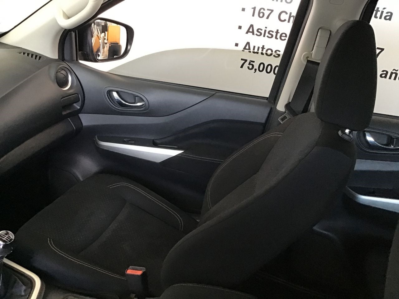 2020 Nissan FRONTIER NP300 FRONTIER LE