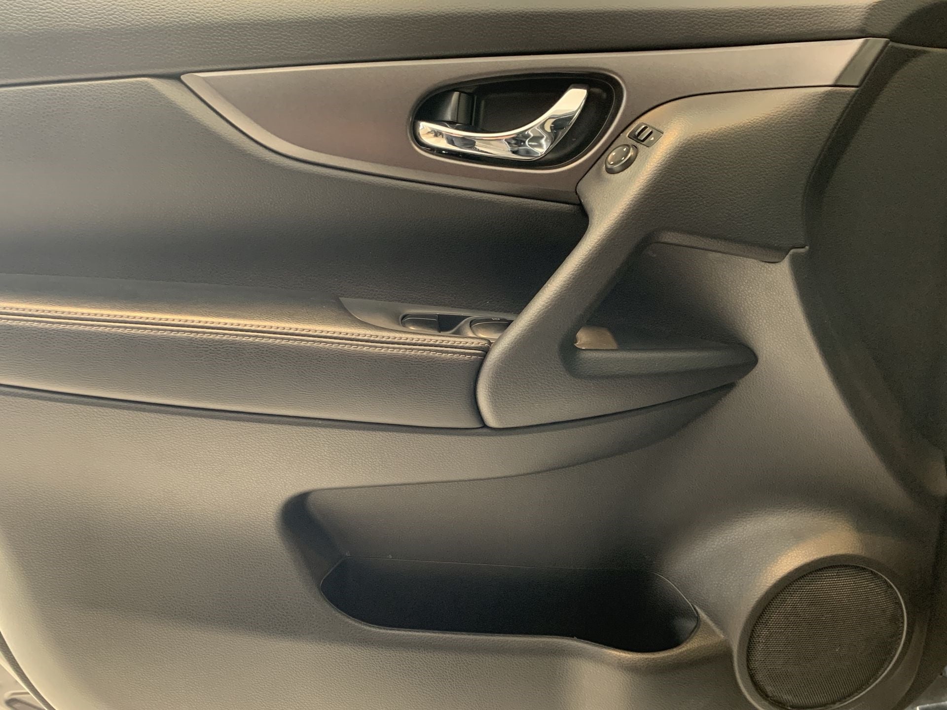 2017 Nissan X-TRAIL SENSE, 2.5L, 5 PUERTAS, AUT CVT