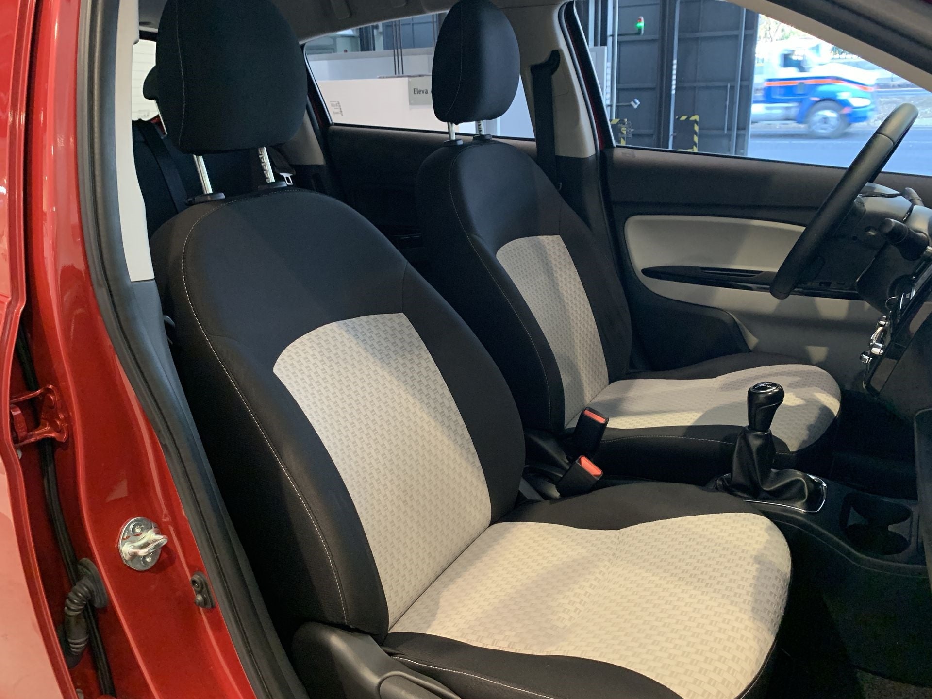 2019 Mitsubishi MIRAGE GLS, L3, 1.2L, 76 CP, 5 PUERTAS, STD