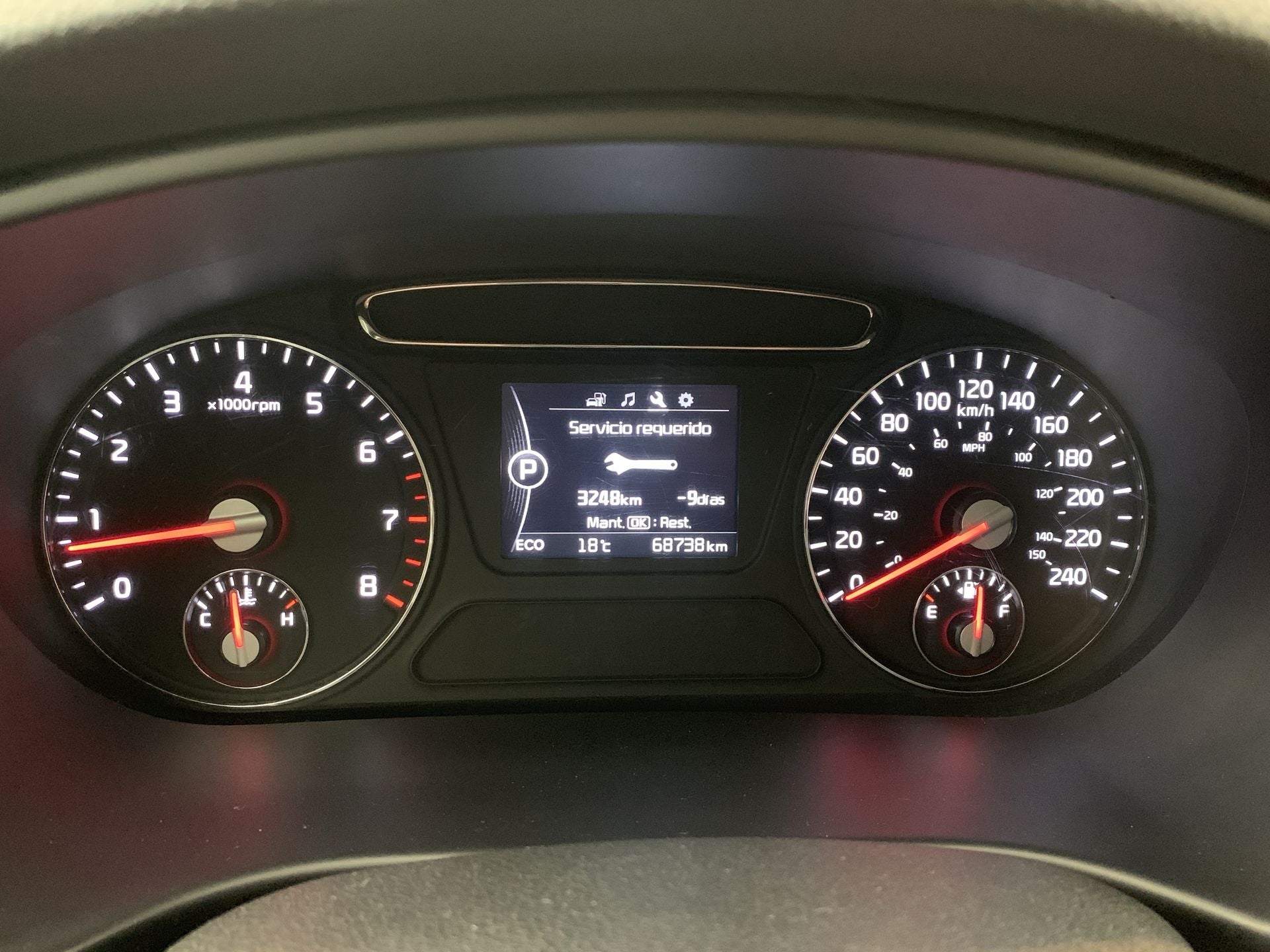 2018 Kia SORENTO LX, L4, 2.4L, 185 CP, 5 PUERTAS, AUT, 7 PASAJEROS