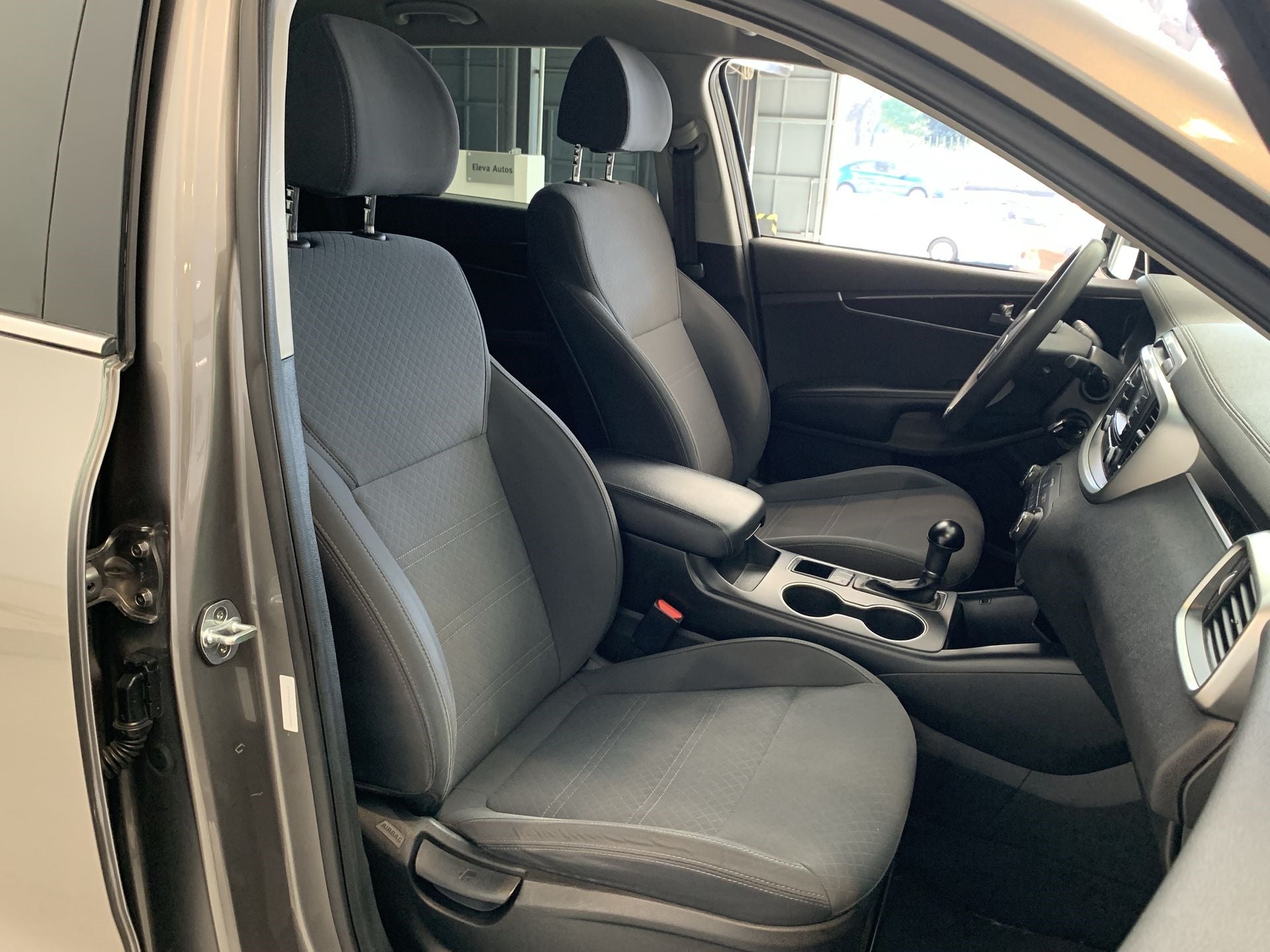 2018 Kia SORENTO LX, L4, 2.4L, 185 CP, 5 PUERTAS, AUT, 7 PASAJEROS