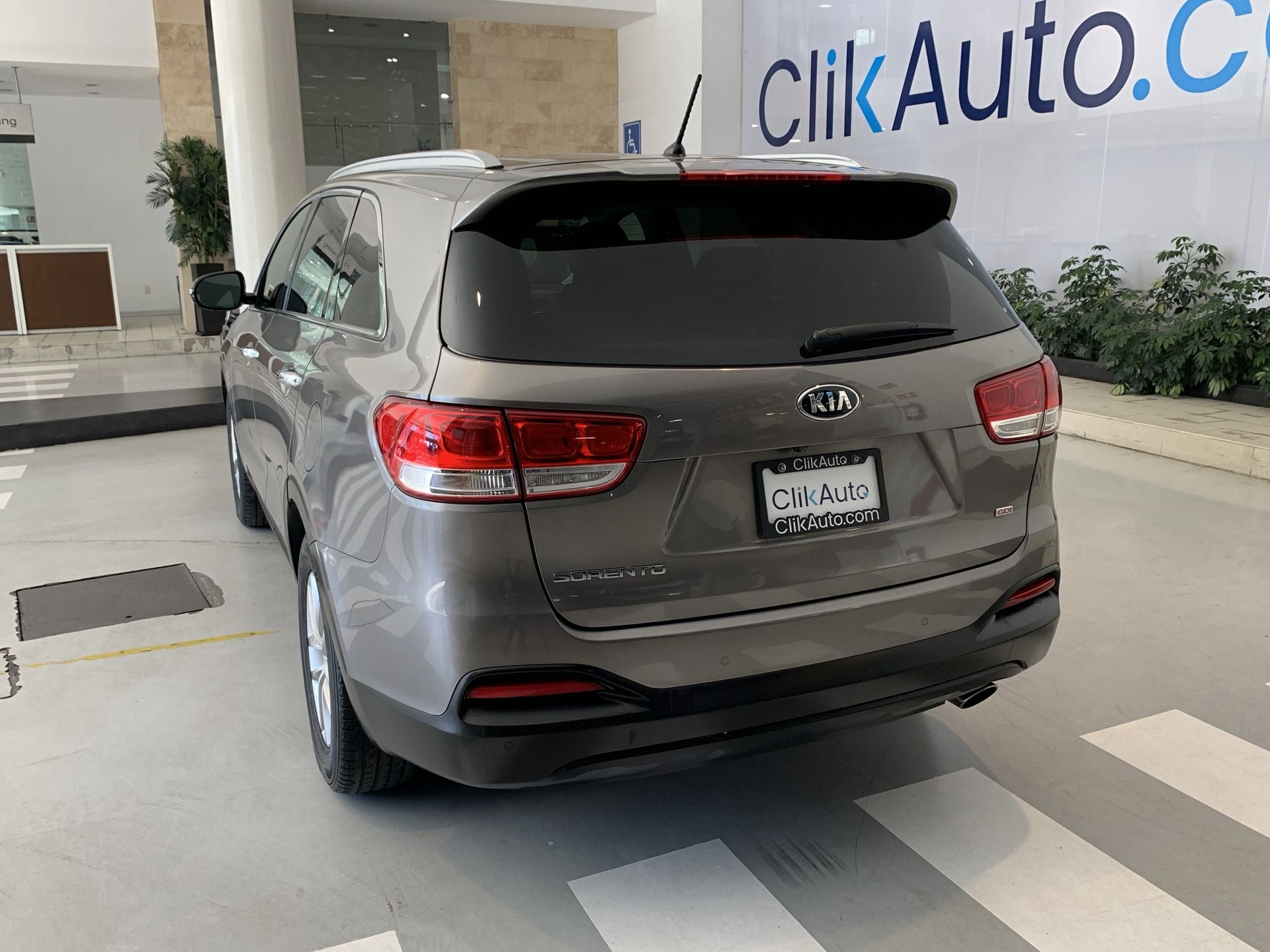 2018 Kia SORENTO LX, L4, 2.4L, 185 CP, 5 PUERTAS, AUT, 7 PASAJEROS