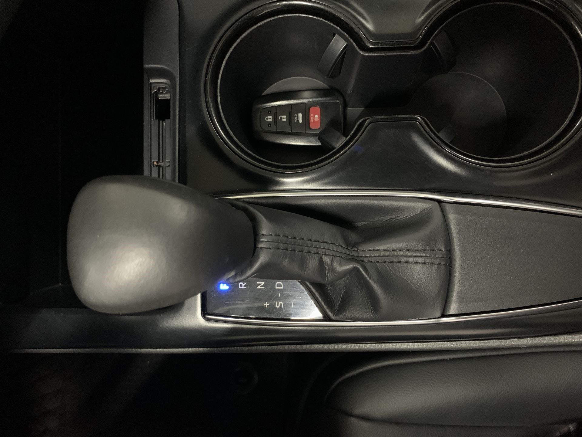 2019 Toyota CAMRY SE, L4, 2.5L, 201 CP, 4 PUERTAS, AUT