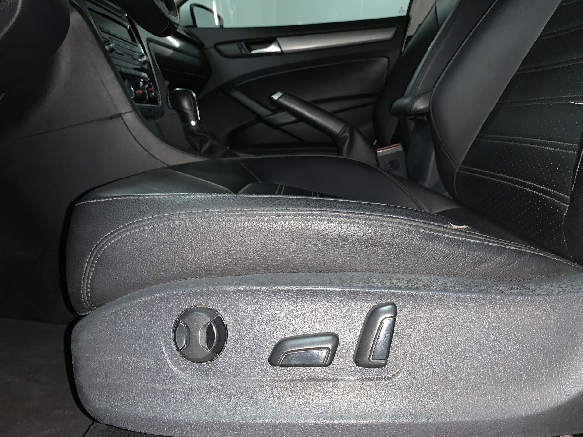 2014 Volkswagen PASSAT PASSAT SPORTLINE 2.5 L TIPTRONIC