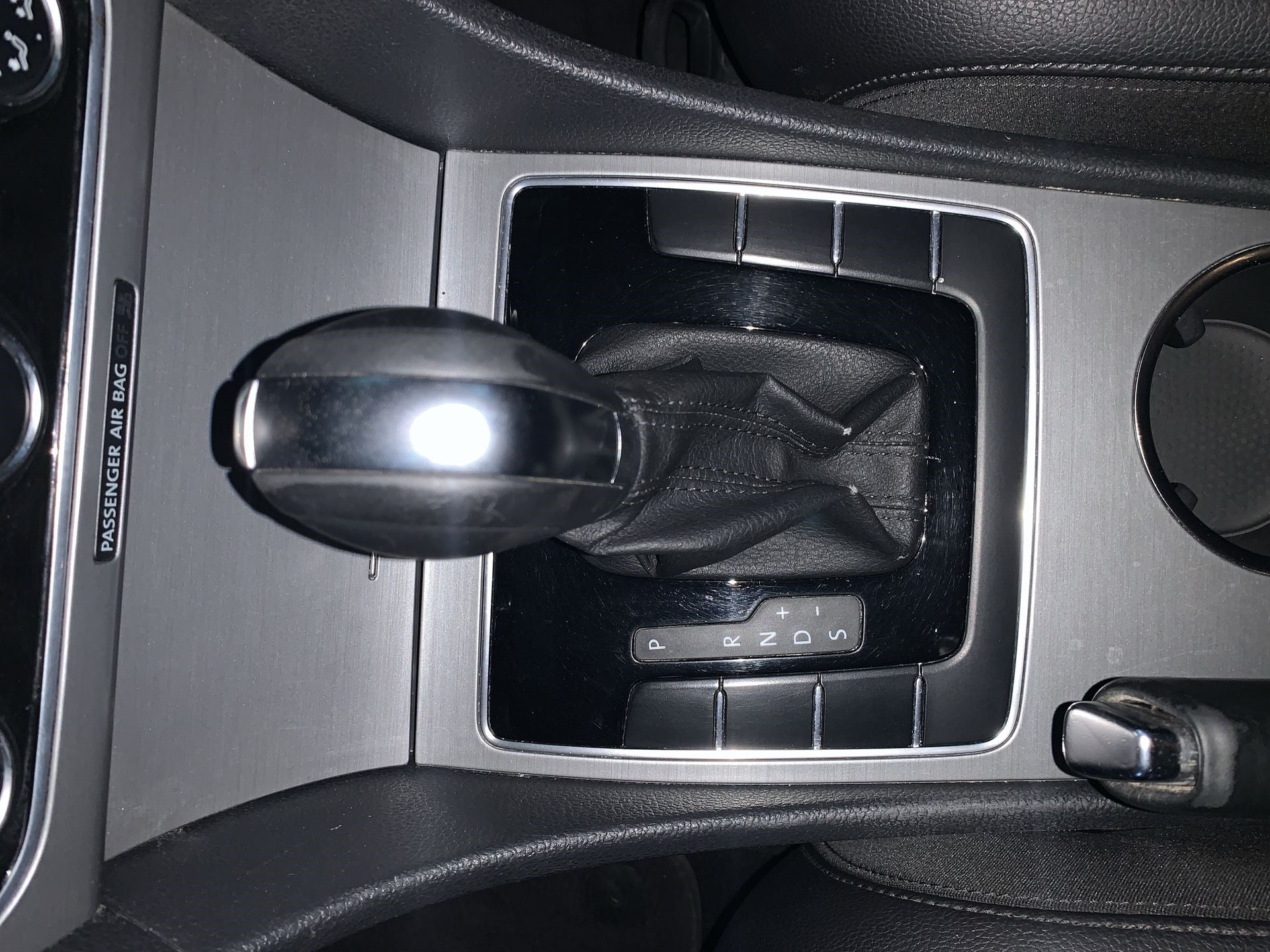 2014 Volkswagen PASSAT PASSAT SPORTLINE 2.5 L TIPTRONIC