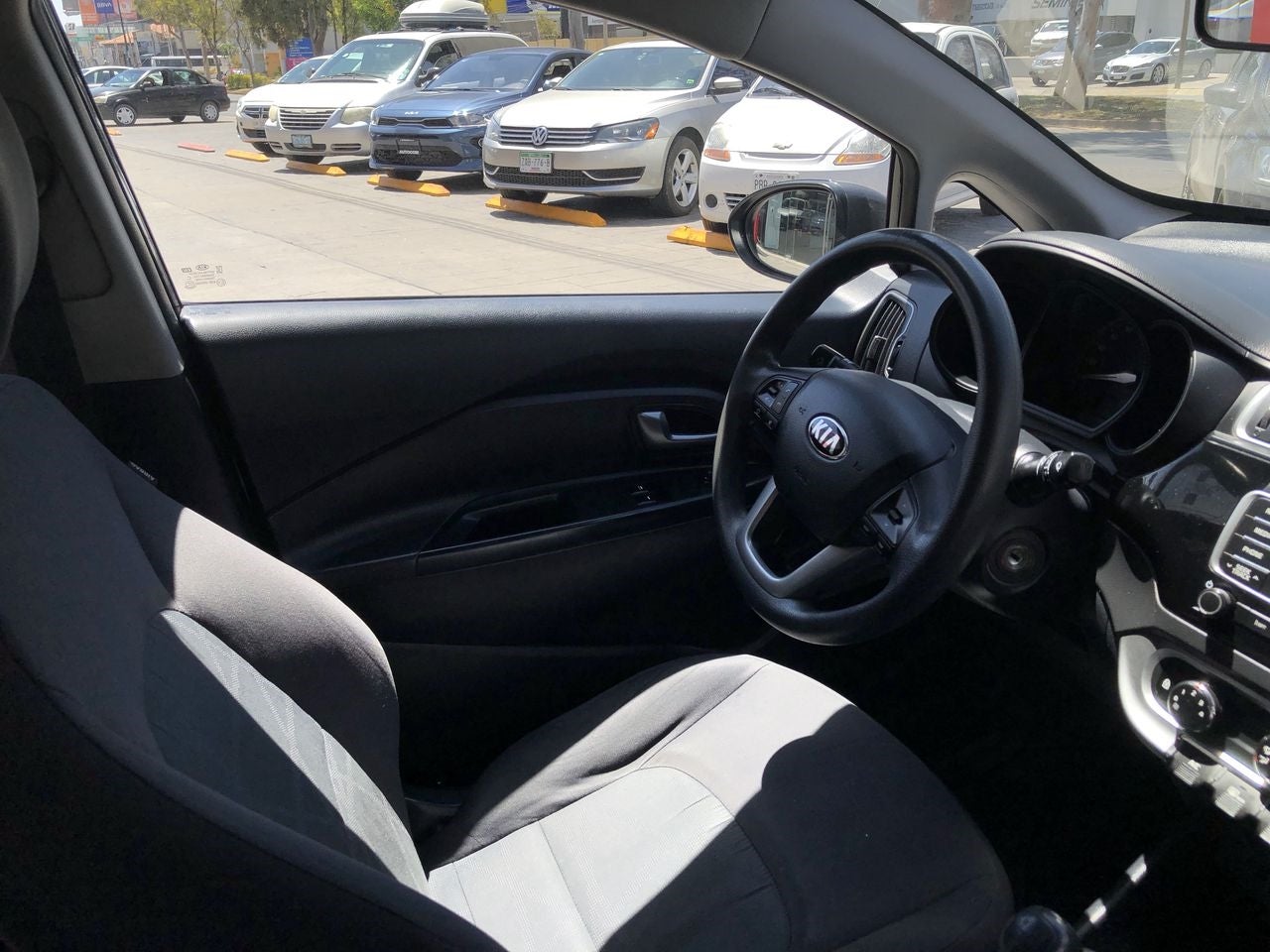 2017 Kia RIO RIO LX T/M 1.6L SEDAN