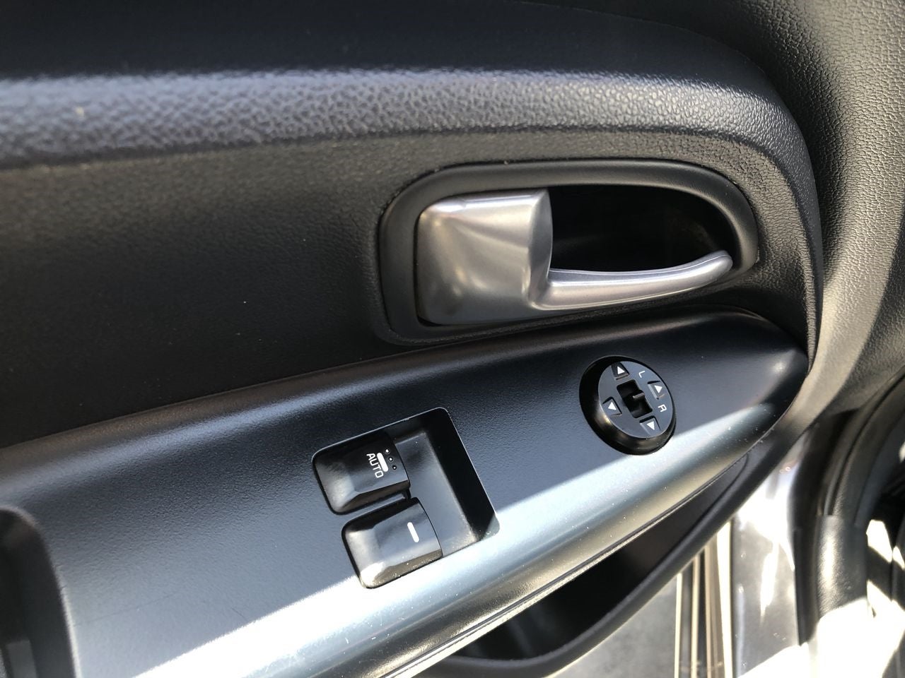 2017 Kia RIO RIO LX T/M 1.6L SEDAN