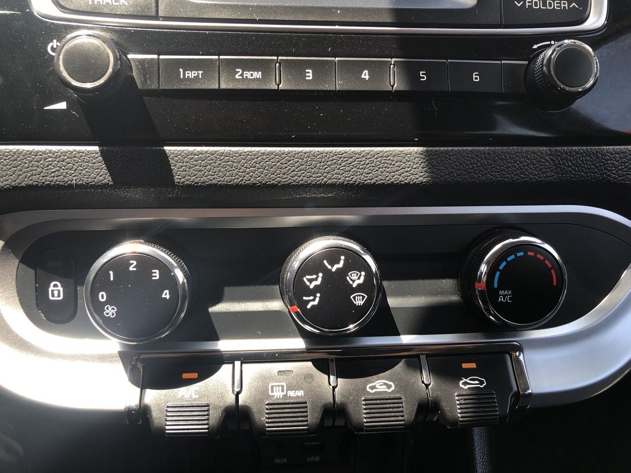 2017 Kia RIO RIO LX T/M 1.6L SEDAN