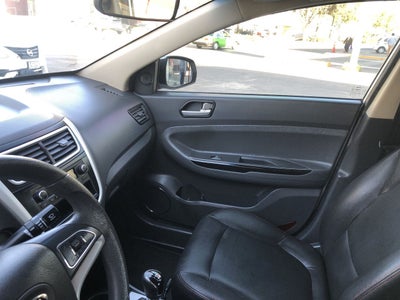 2018 JAC J4 MT TREND TREND L4 1.5L 111 CP 4 PUERTAS STD PIEL BA AA