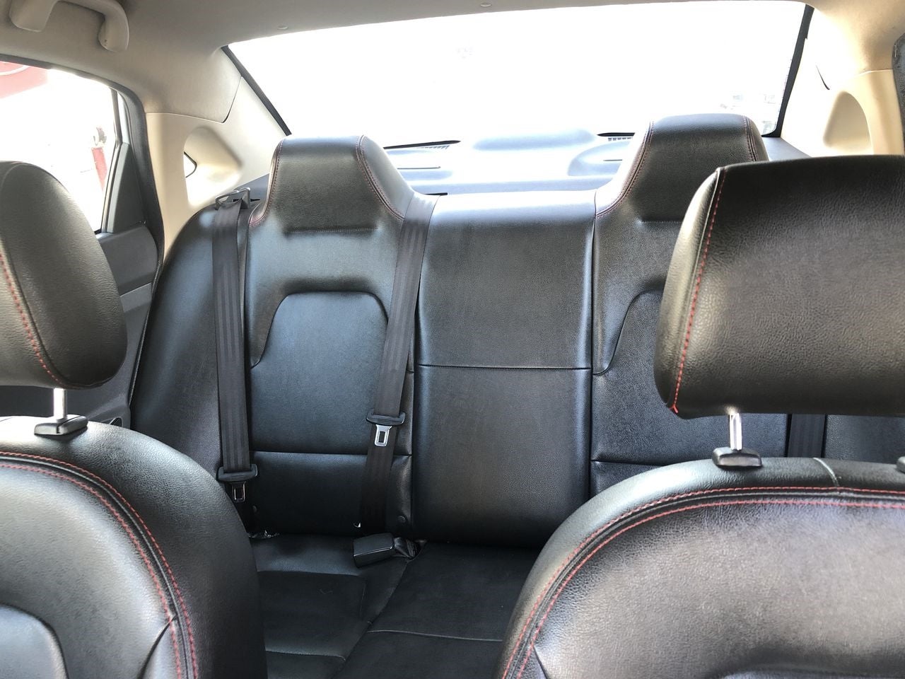 2018 JAC J4 MT TREND TREND L4 1.5L 111 CP 4 PUERTAS STD PIEL BA AA