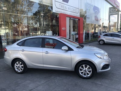 2018 JAC J4 MT TREND TREND L4 1.5L 111 CP 4 PUERTAS STD PIEL BA AA