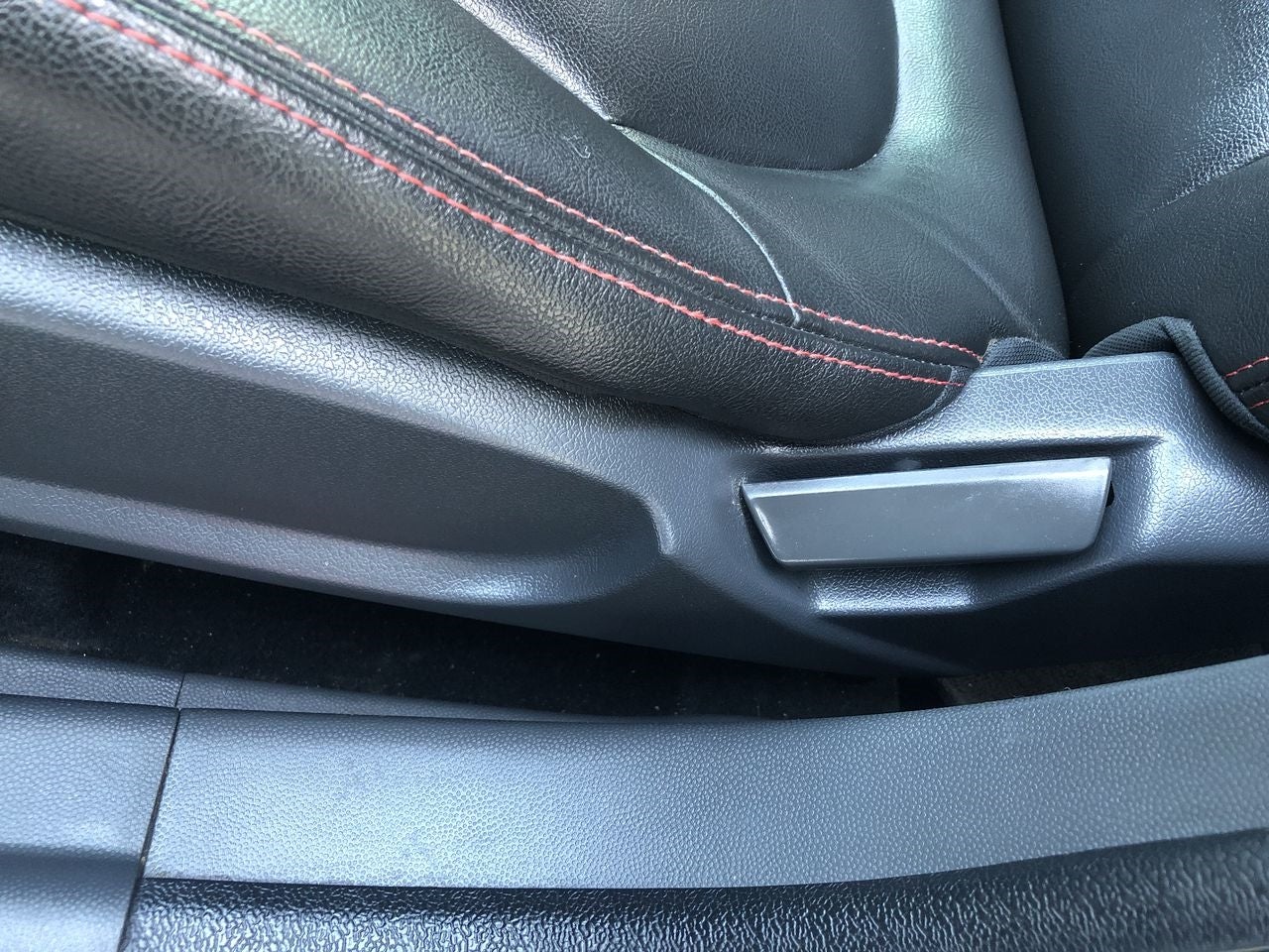 2018 JAC J4 MT TREND TREND L4 1.5L 111 CP 4 PUERTAS STD PIEL BA AA