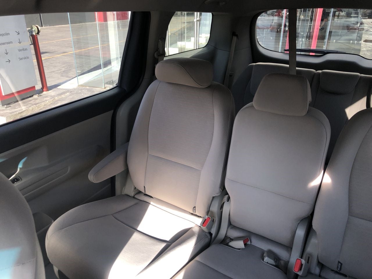 2020 Kia SEDONA SEDONA PE 3.3L LX A/T - 8 P