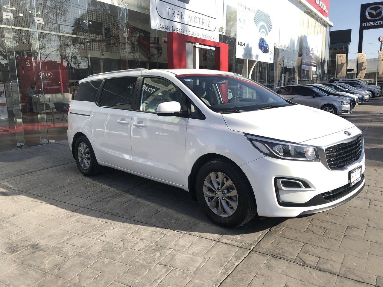 2020 Kia SEDONA SEDONA PE 3.3L LX A/T - 8 P