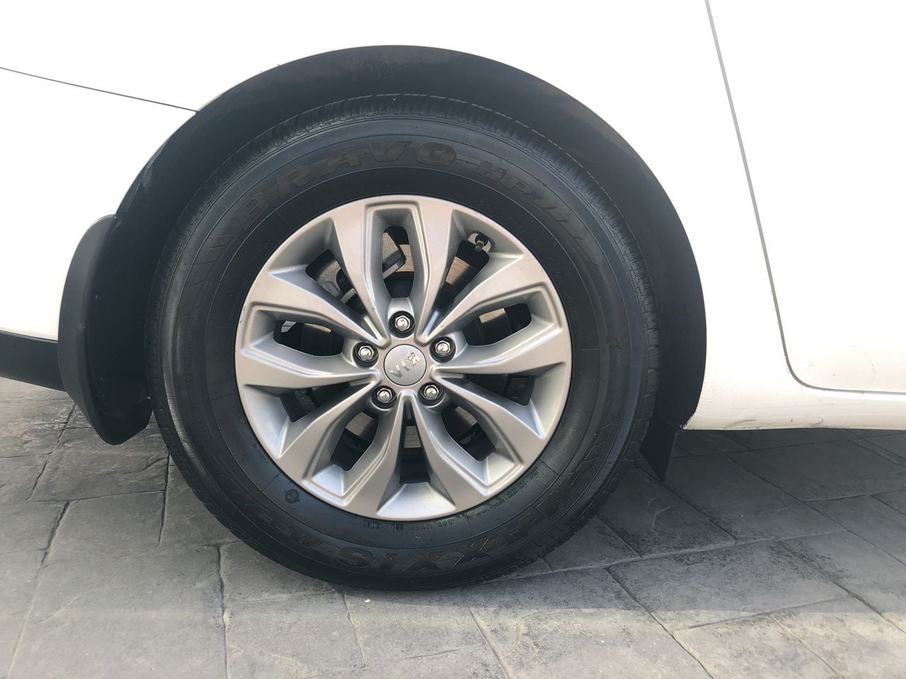 2020 Kia SEDONA SEDONA PE 3.3L LX A/T - 8 P