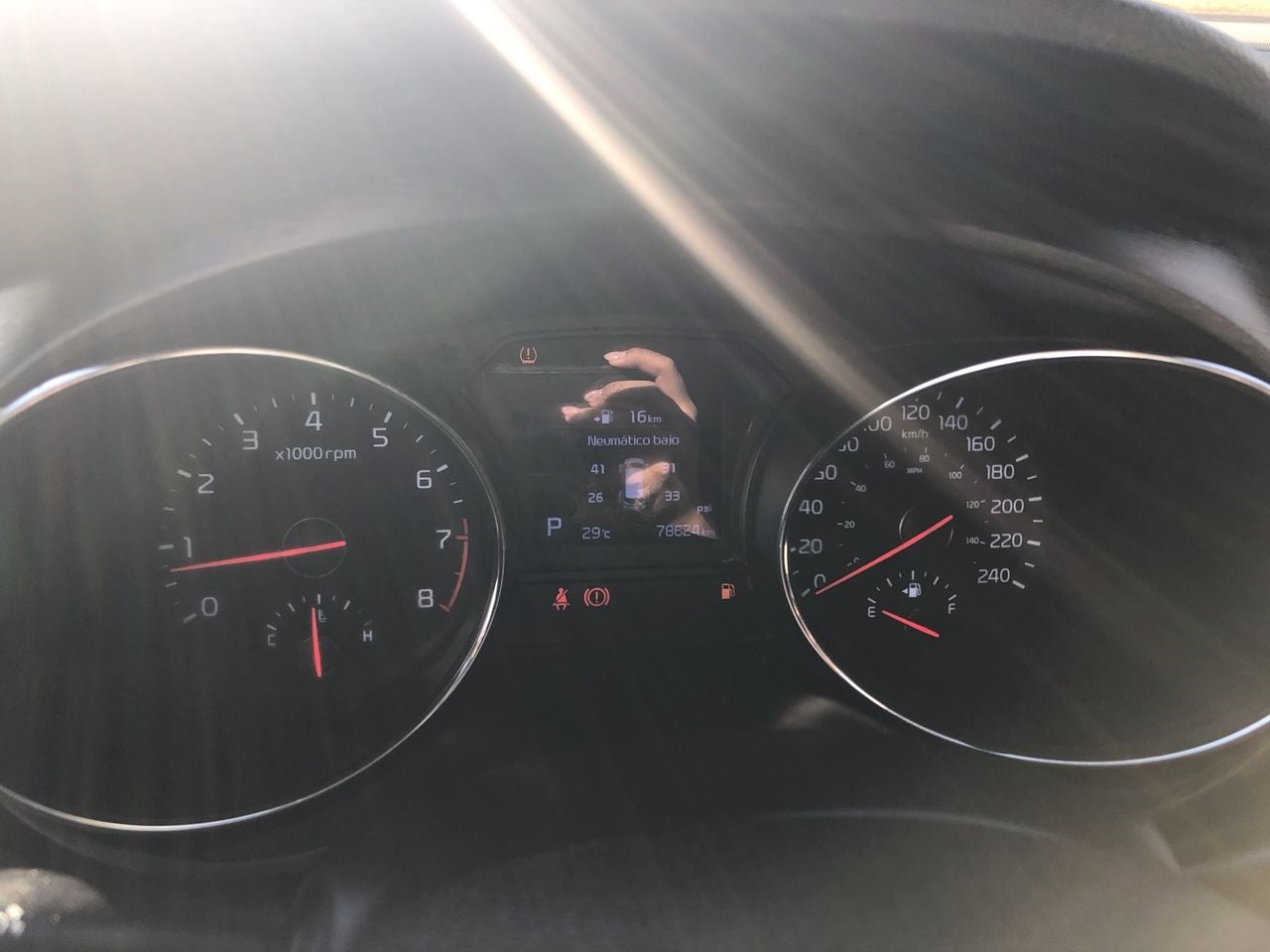 2020 Kia SEDONA SEDONA PE 3.3L LX A/T - 8 P