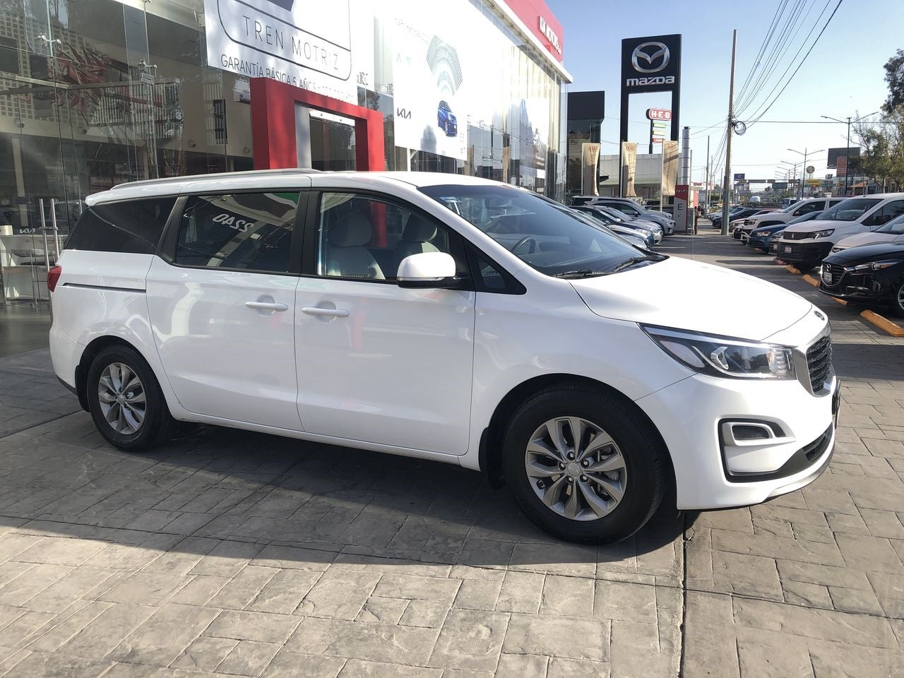 2020 Kia SEDONA SEDONA PE 3.3L LX A/T - 8 P