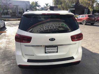 2020 Kia SEDONA SEDONA PE 3.3L LX A/T - 8 P