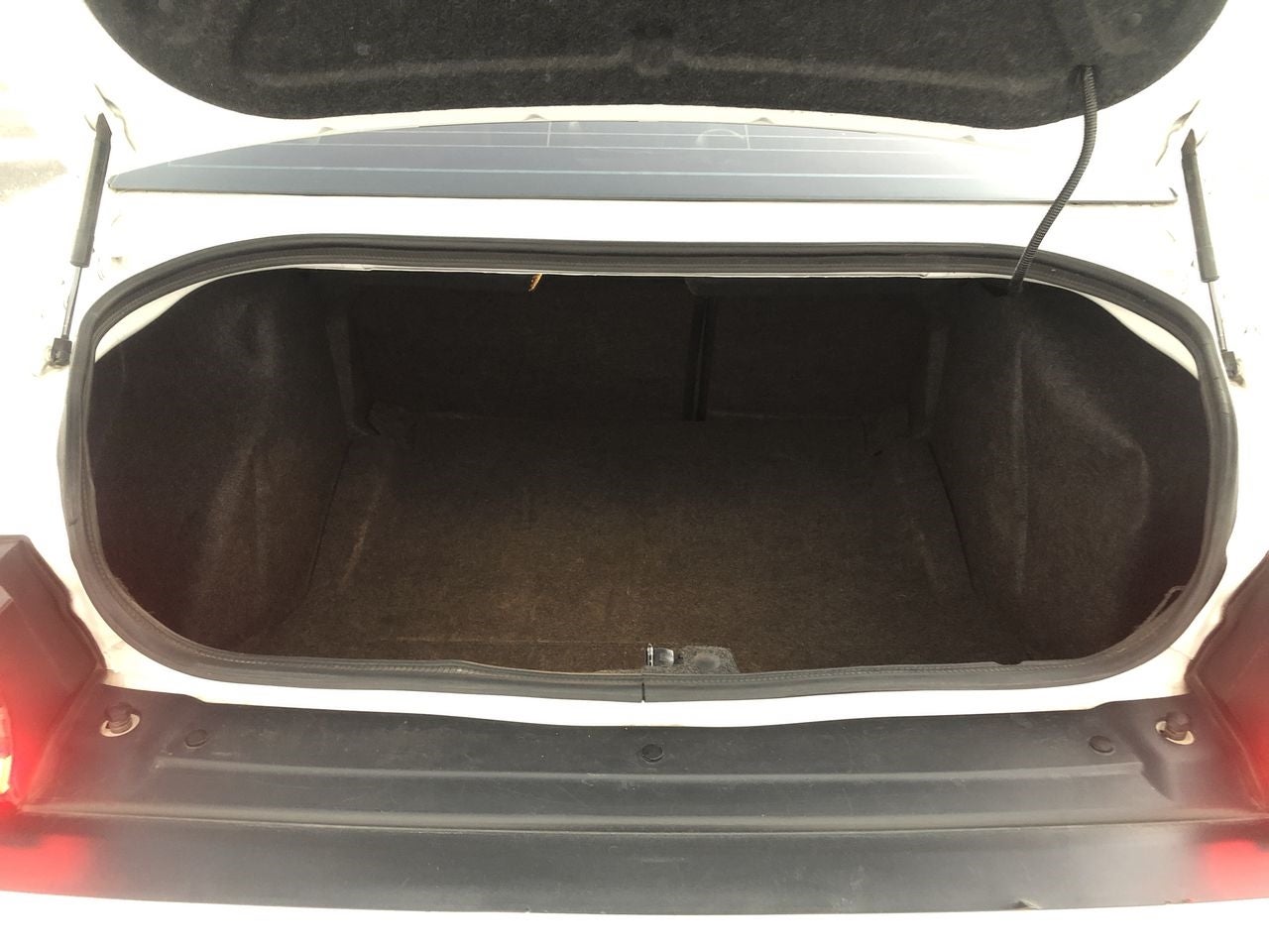 2017 Dodge CHALLENGER DUAL STRIPES, V6, 3.6L, 305 CP, 2 PUERTAS, AUT