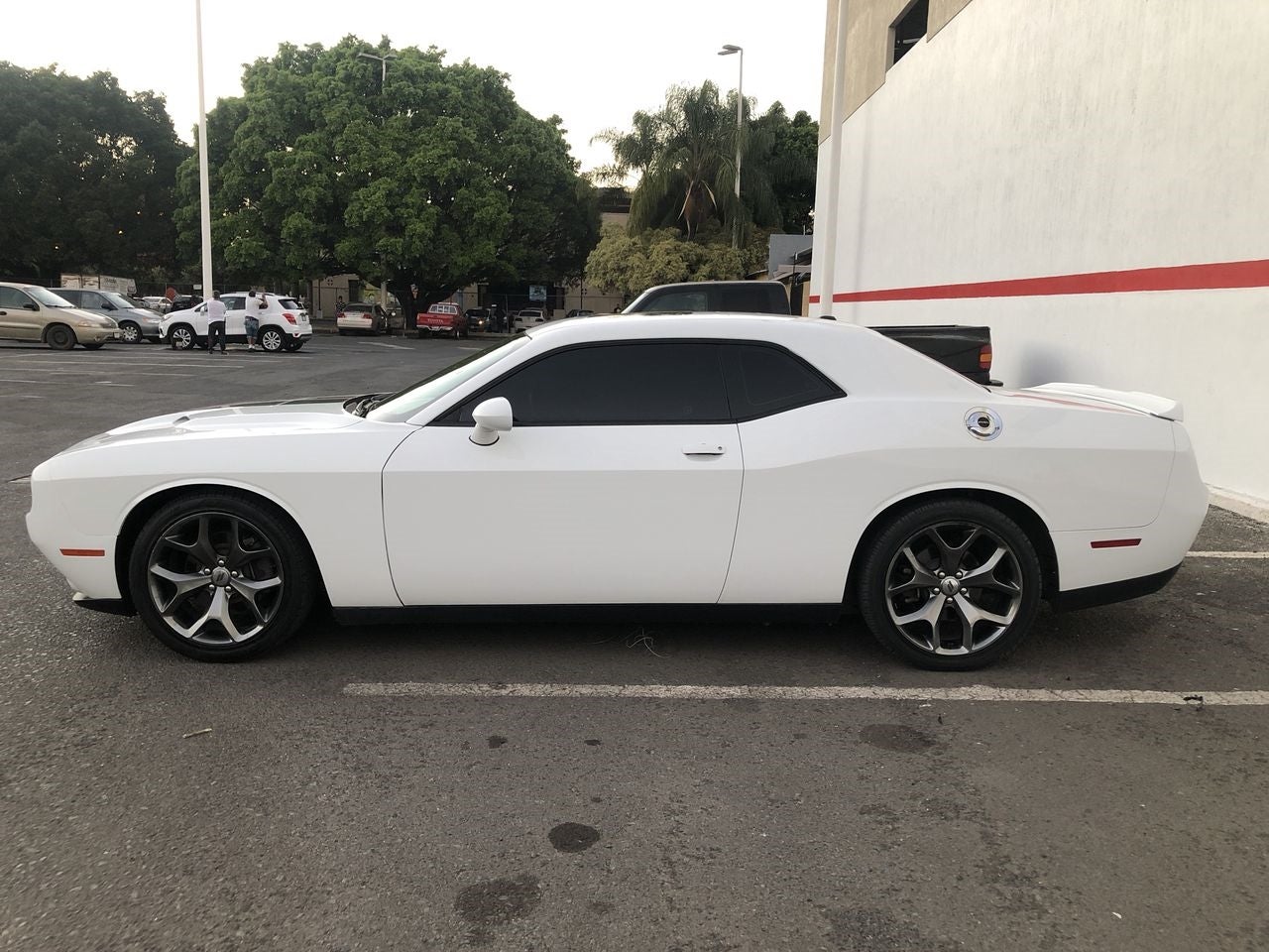 2017 Dodge CHALLENGER DUAL STRIPES, V6, 3.6L, 305 CP, 2 PUERTAS, AUT