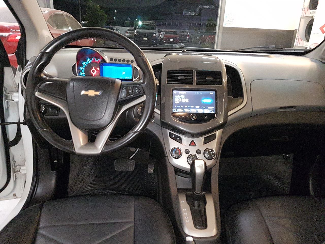 2016 Chevrolet SONIC LTZ, L4, 1.6L, 115 CP, 4 PUERTAS, AUT