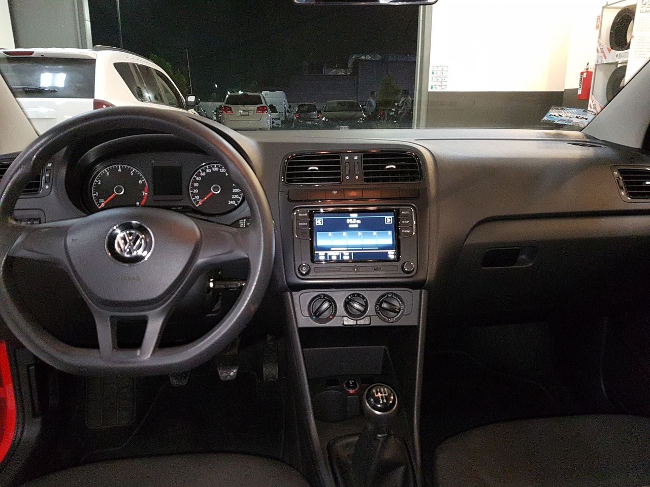 2017 Volkswagen VENTO VENTO COMFORTLINE TM