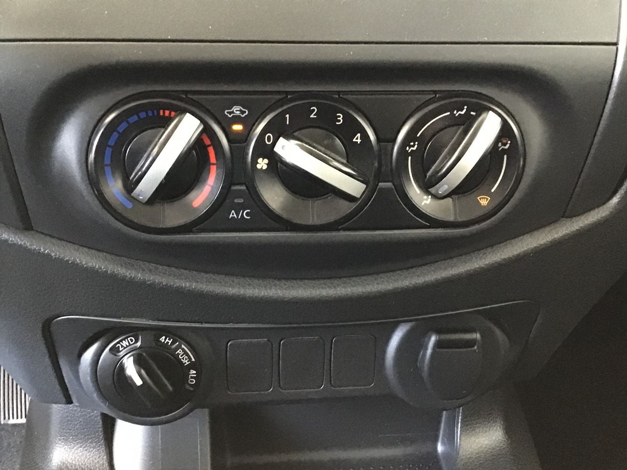 2018 Nissan FRONTIER PRO-4X, V6, 4.0L, 261 CP, 4 PUERTAS, AUT, 4X4