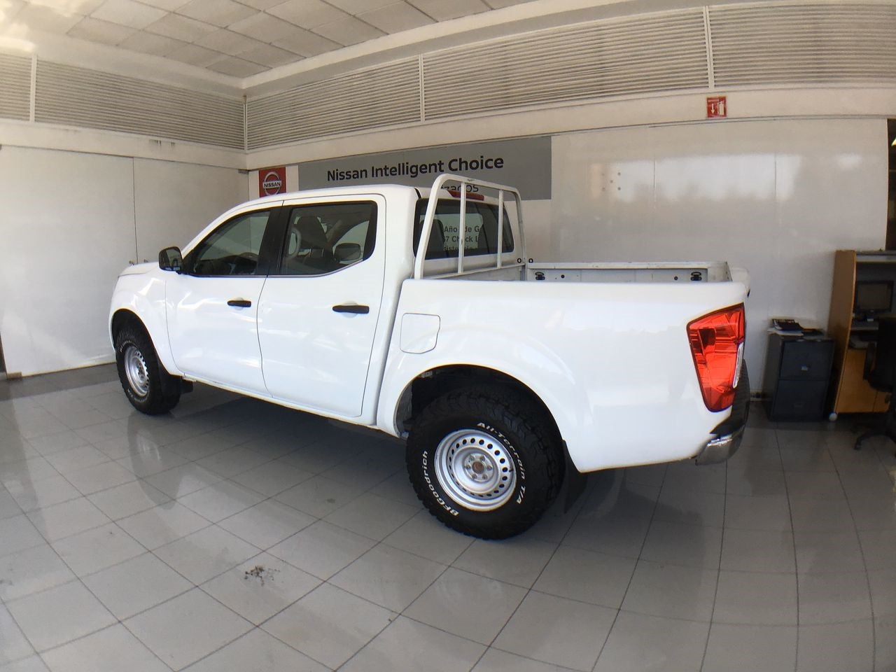 2018 Nissan FRONTIER PRO-4X, V6, 4.0L, 261 CP, 4 PUERTAS, AUT, 4X4