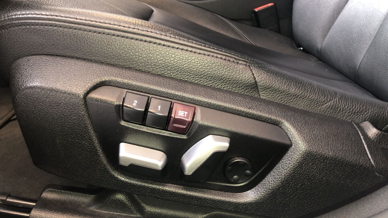 2017 BMW SERIES 3 330IA LUXURY LINE AUTO