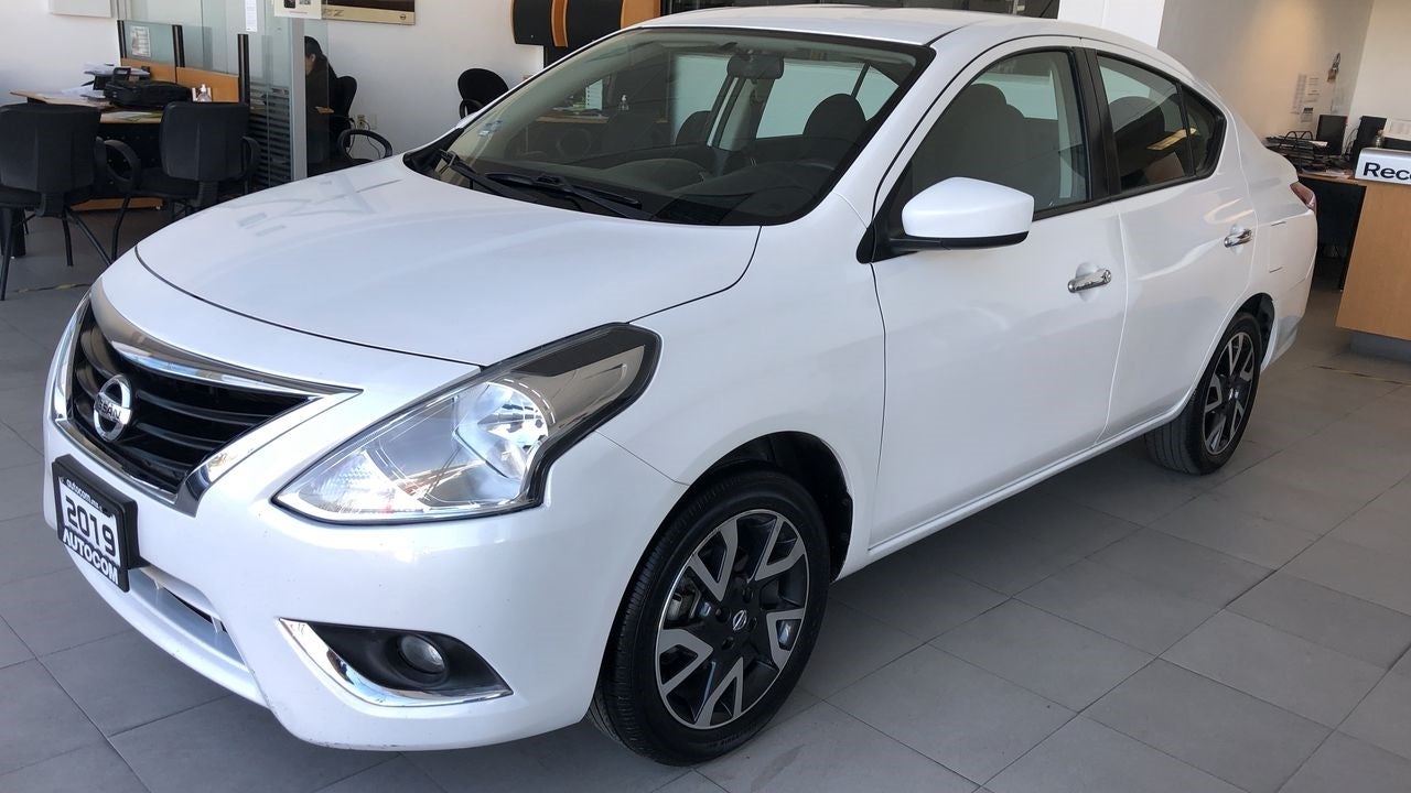 2019 Nissan VERSA VERSA ADVANCE MT