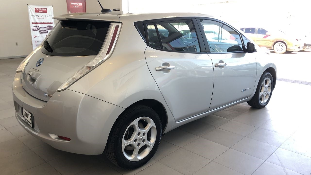 2017 Nissan LEAF LEAF SL