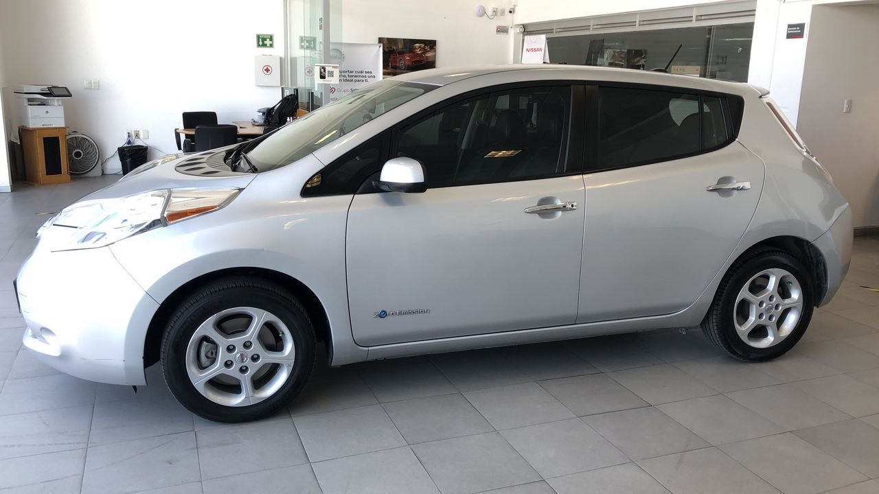 2017 Nissan LEAF LEAF SL